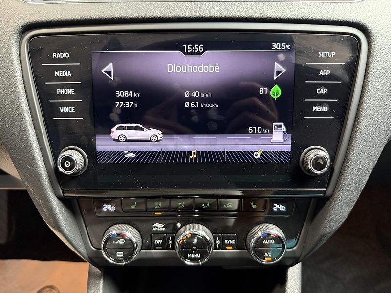 Škoda Octavia 2.0 TDI 110kW DSG Style Combi - fotka 7 z 12
