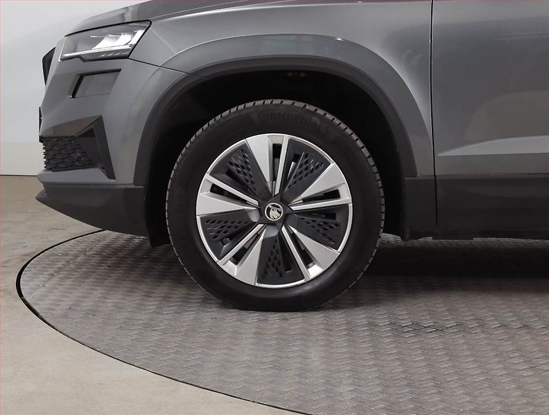 Škoda Karoq (2024) Ambition 2.0 TDI - fotka 15 z 21