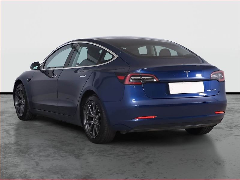 Tesla Model 3 (2019) Long Range 4WD 82kWh, SoH 84% - fotka 4 z 21