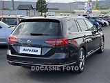 Volkswagen Passat (2018) 2.0TDi, ČR, Highline - náhled 2