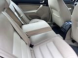 Škoda Octavia 2.0 TDI Elegance - náhled 11