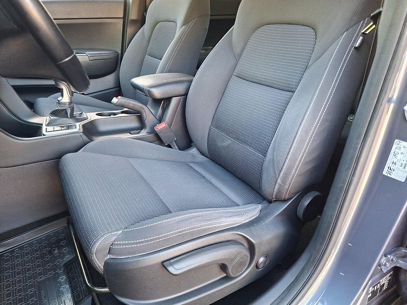 Kia Sportage (2017) 1.6T-GDI 130kW 4WD -1.MAJITEL - fotka 19 z 39