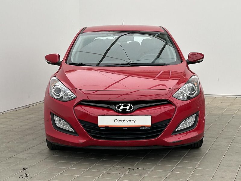 Hyundai i30 1.6  Trikolor - fotka 4 z 23