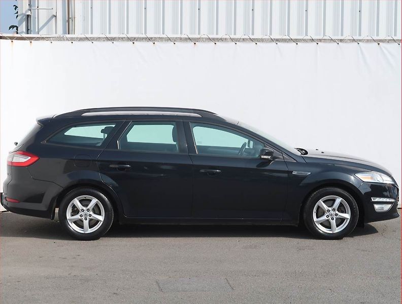 Ford Mondeo (2012) 1.6 TDCi, Navi, Tempomat - fotka 6 z 20