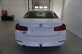 BMW Řada 3 (2014) 318D 2,0 SEDAN - náhled 6