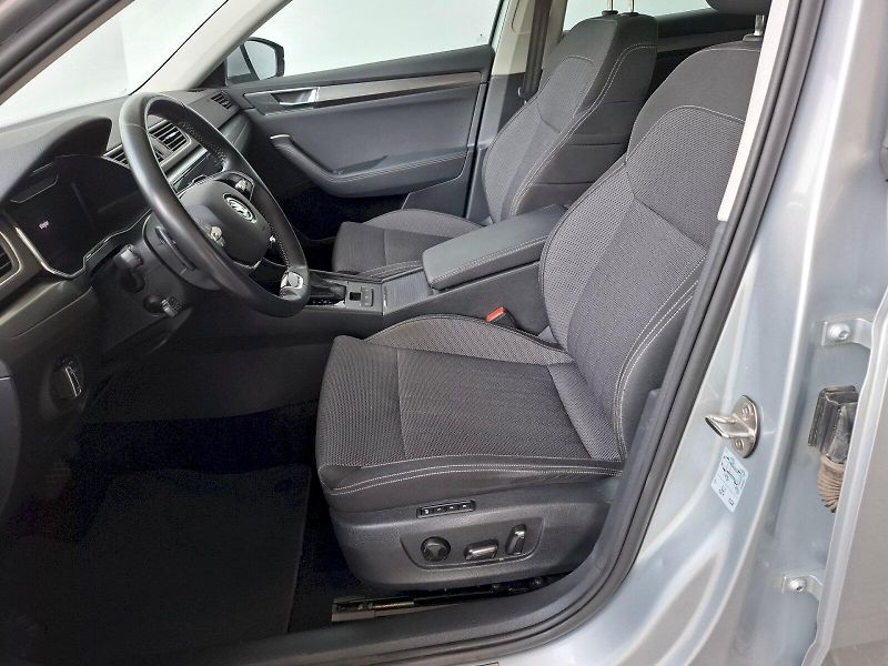 Škoda Superb (2022) COMBI  STYLE TD 110/2.0 7DG - fotka 8 z 25