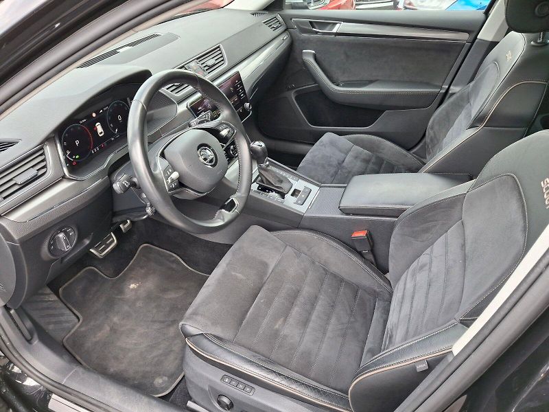 Škoda Superb (2022) Combi Scout DSG 4x4 2,0TDi 147 - fotka 6 z 35