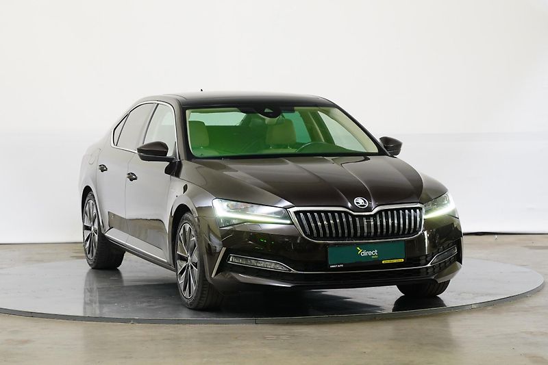 Škoda Superb - fotka 2 z 6