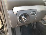 Volkswagen Golf (2012) 1.4 TSi, Highline, bixen - náhled 15