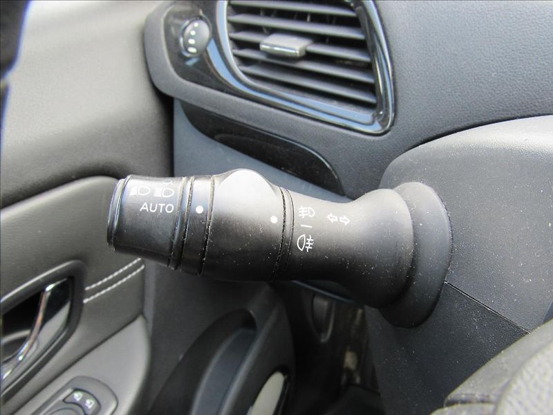 Renault Grand Scénic 2,0 dCi 118kW 1.majitel 7 míst - fotka 24 z 33