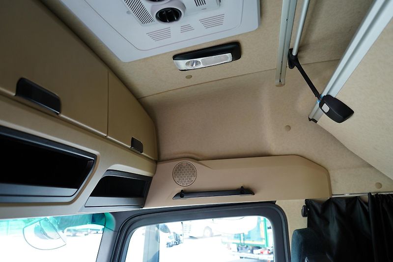 Mercedes-Benz Actros (2021) 1851 / EURO 6 / MEGA / LOW DEC - fotka 41 z 50