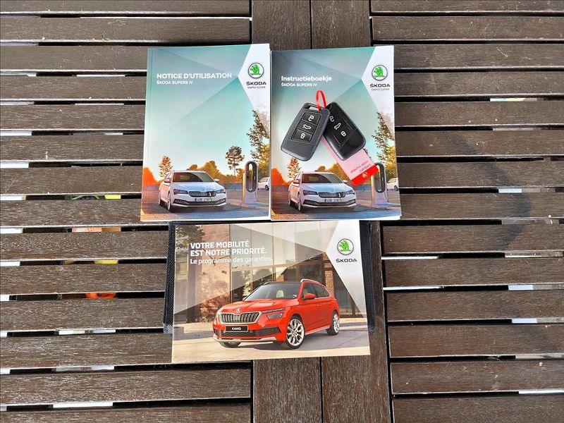 Škoda Superb 1,4 TSI,PHEV,DSG,LED,NAVI,VÝHŘ - fotka 47 z 47