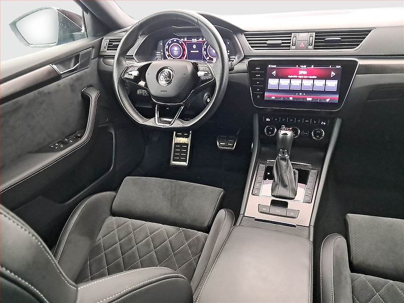 Škoda Superb (2020) 2.0 TDI - fotka 7 z 16