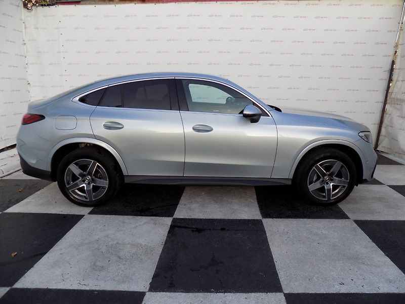 Mercedes-Benz GLC (2024) 300e/AMG/4Matic/DPH/LED/ - fotka 6 z 50