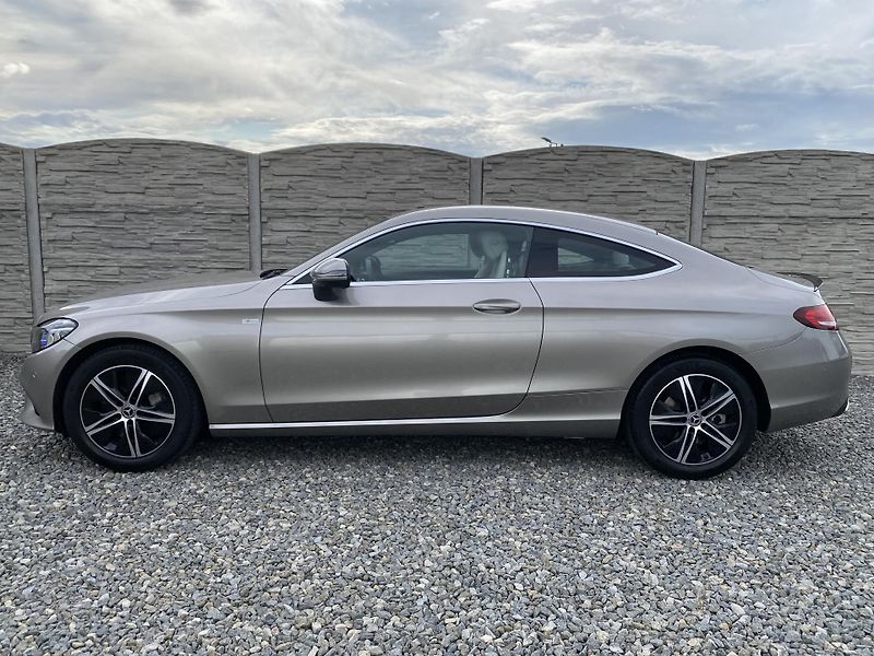 Mercedes-Benz Třídy C C 400 COUPE 4MATIC 51.000KM - fotka 6 z 149