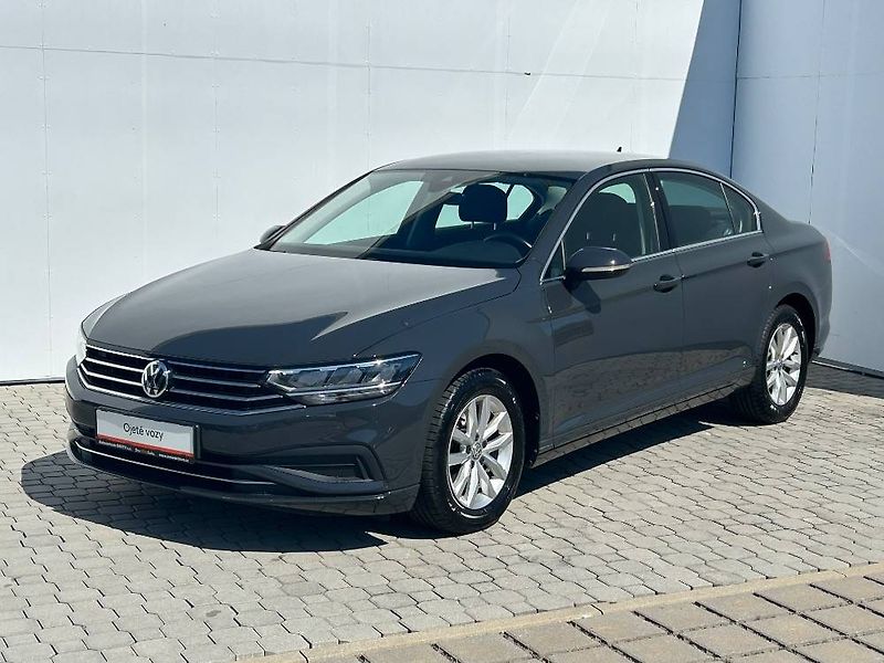 Volkswagen Passat Business 1,5TSI - fotka 1 z 26