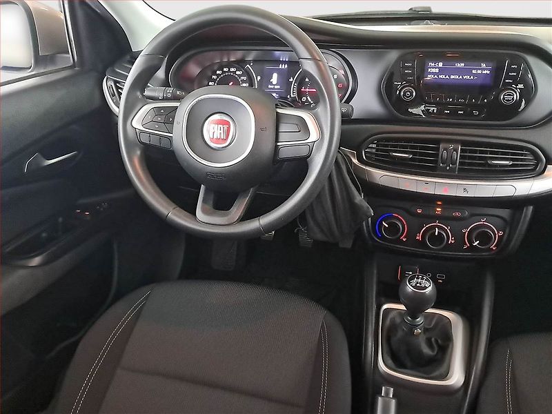 Fiat Tipo (2017) 1.4 16V, Serv.kniha - fotka 7 z 20