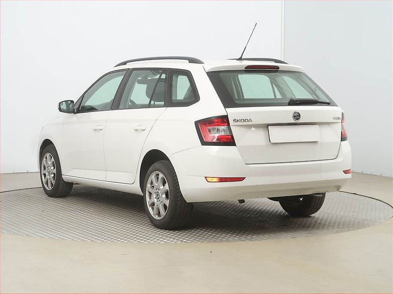 Škoda Fabia (2018) Ambition 1.0 TSI, Tempomat - fotka 4 z 14