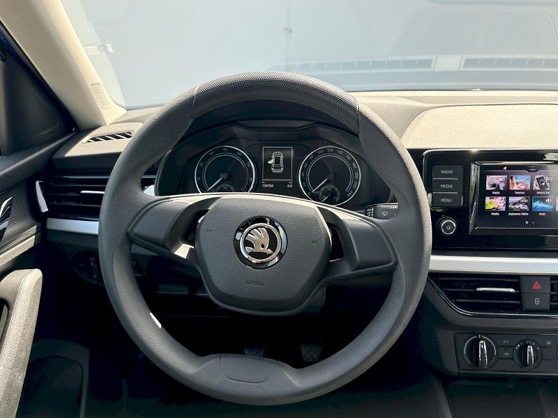 Škoda Kamiq (2022) 1.5 TSI / 110 kW / AMBITION - fotka 6 z 24