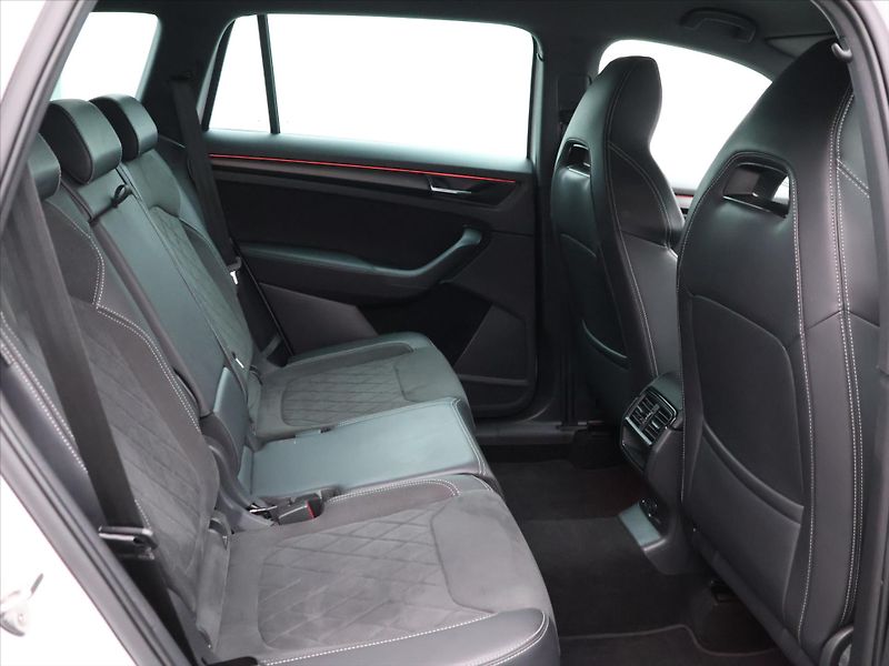 Škoda Kodiaq 2,0 TDI 110 kW Sportline DSG D - fotka 12 z 37