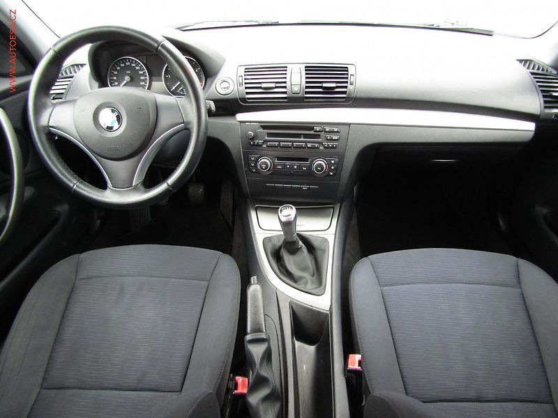 BMW Řada 1 (2010) 2.0D 116D, autoAC - fotka 8 z 14