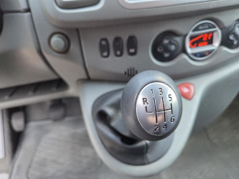 Renault Trafic 2.0 dCi 84KW Generation Evado - fotka 39 z 45