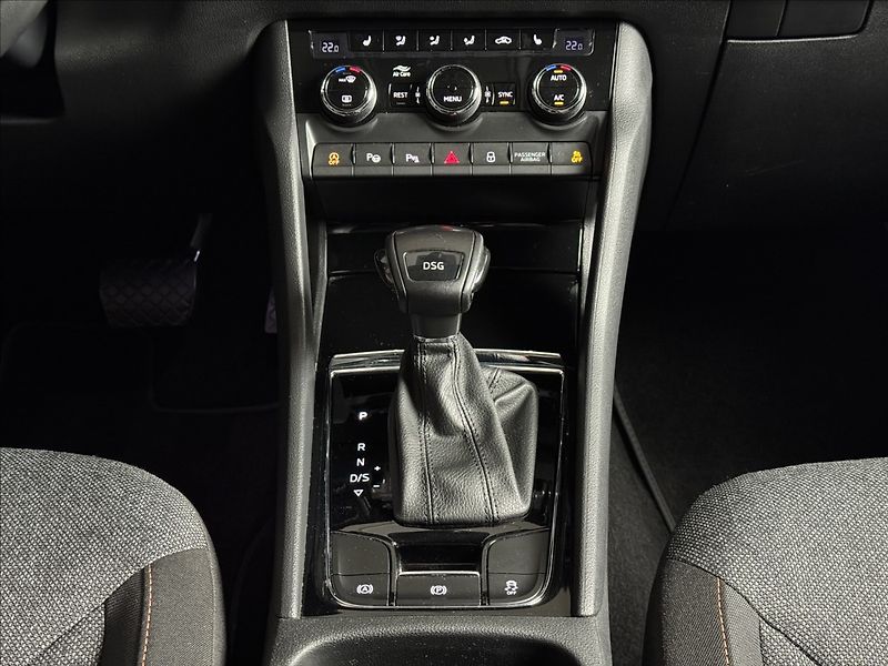Škoda Kodiaq 1,5 TSi  DSG Clever LED Matrix - fotka 18 z 45