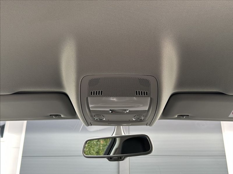 Audi A4 3,0 TDI 204PS  Ambiente A/T - fotka 27 z 53