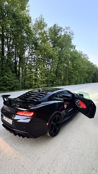 Chevrolet Camaro (2018)   ? CHEVROLET CAMARO ZL1 6.2  - fotka 3 z 10