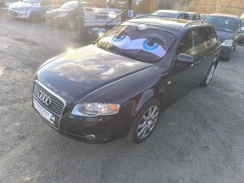 Audi A4 TDI 4X4,135TKM,KRÁSNÁ,SERVISKA - fotka 2 z 25