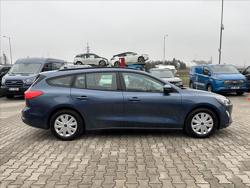Ford Focus 1,0 EcoBoost 92kW Trend - fotka 6 z 28