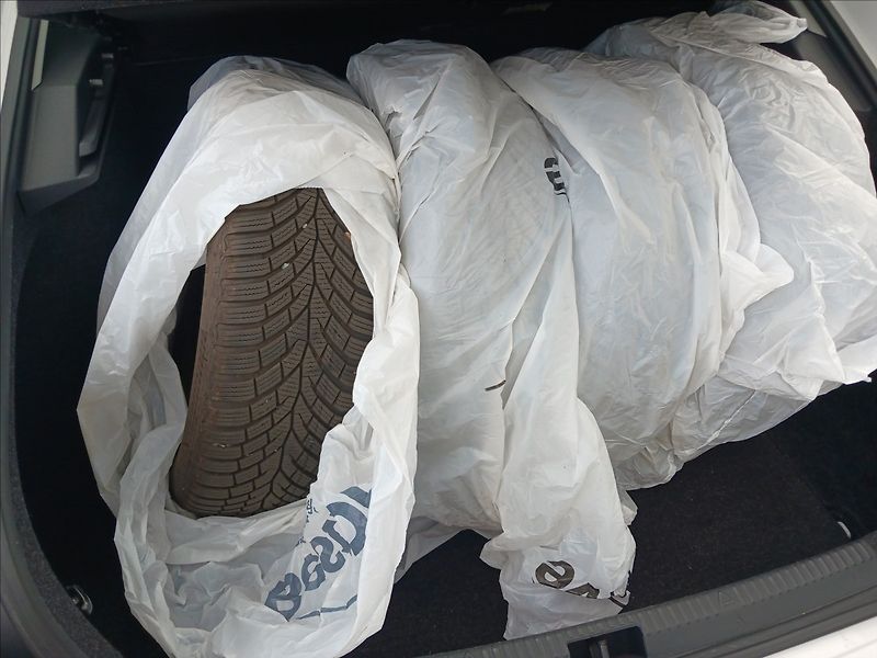 Škoda Octavia 1,6 TDI 85Kw plný servis - fotka 16 z 19