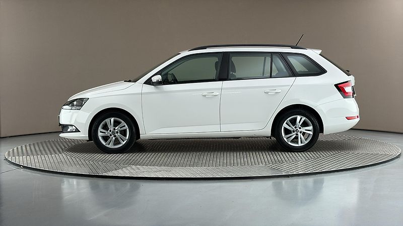 Škoda Fabia 1.0 TSI Ambition Combi - fotka 4 z 23