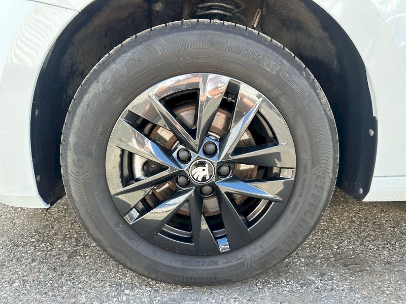 Škoda Fabia (2025) 1,0 TSI / 85 KW / Top Selectio - fotka 28 z 30