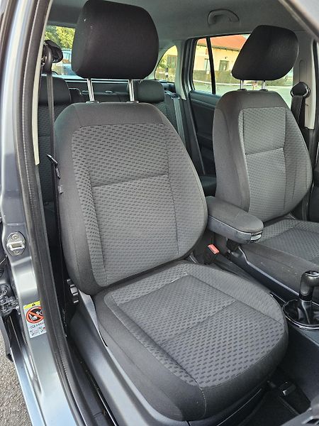 Škoda Fabia 1.2 TSI 63kW AMBITION,TEMPOMAT - fotka 27 z 37