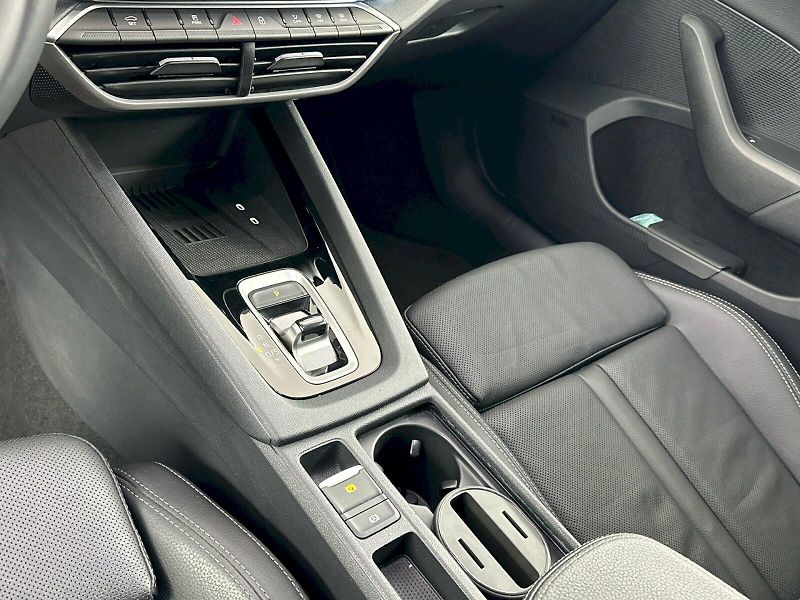 Škoda Octavia (2025) Combi DSG 2.0TDI 110kW Exclusi - fotka 24 z 37