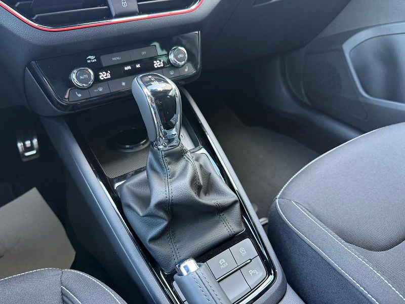 Škoda Scala Monte Carlo 1,0 TSI 85 kW DSG - fotka 18 z 25