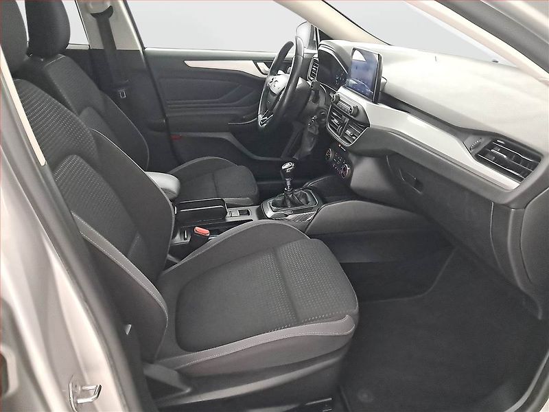 Ford Focus (2019) 1.5 EcoBlue, Navi, Tempomat - fotka 9 z 19