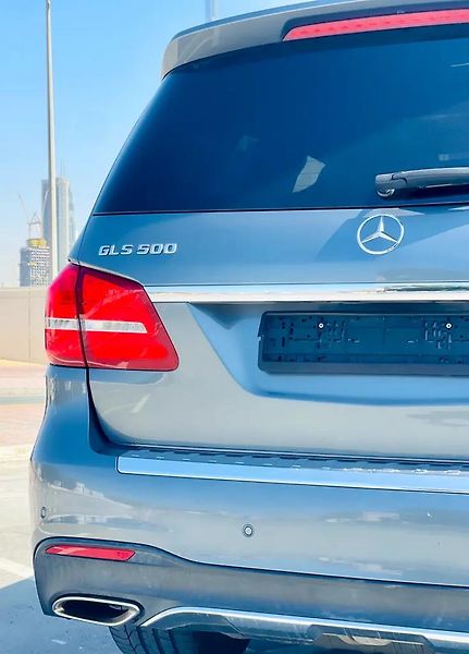 Mercedes-Benz GLS (2018) Prostorné SUV s V8 - fotka 14 z 20