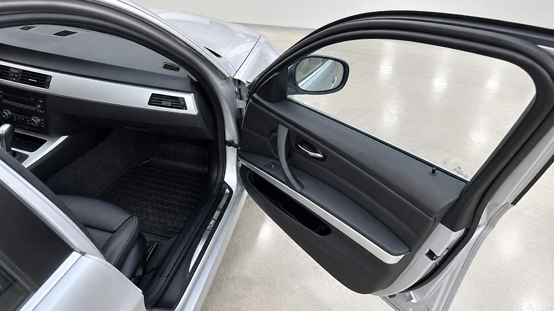 BMW Řada 3 (2012) - fotka 10 z 17