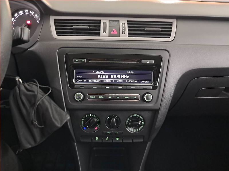 Škoda Rapid (2014) Spaceback 1.6 TDI - fotka 12 z 16