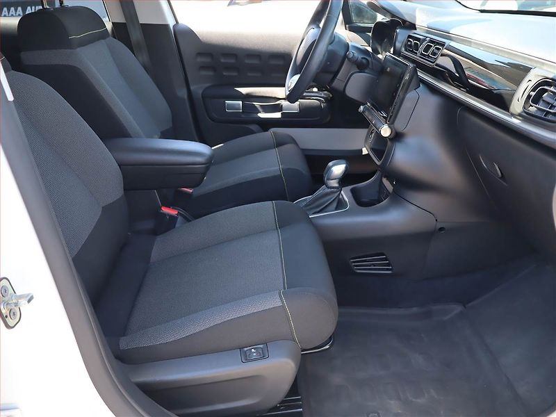 Citroën C3 (2023) 1.2 PureTech, Automat - fotka 9 z 18
