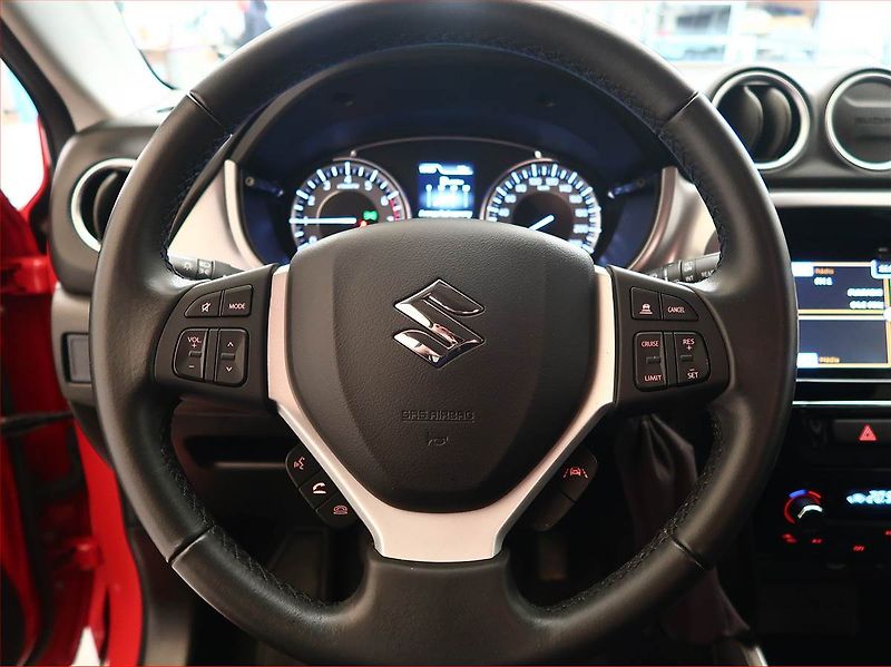Suzuki Vitara (2022) 1.4 BoosterJet - fotka 15 z 16