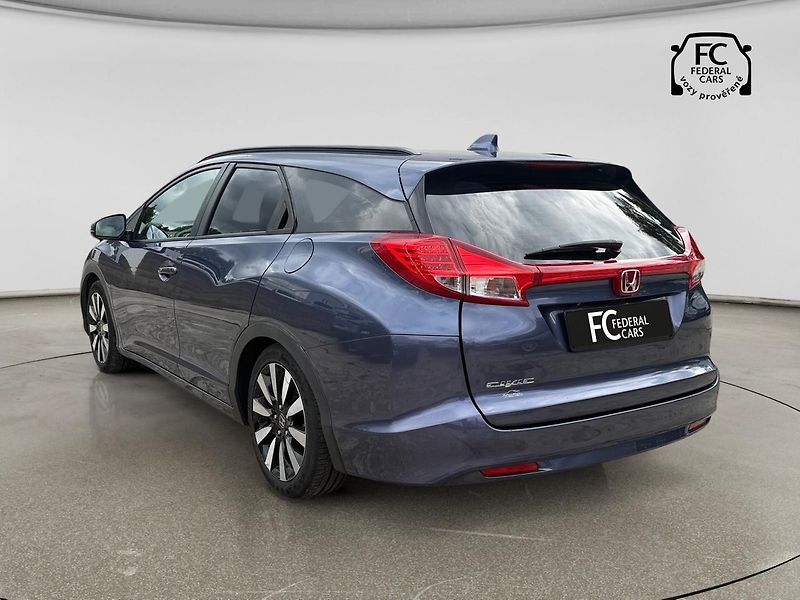 Honda Civic 1.6 i-DTEC Sport Tourer - fotka 3 z 19