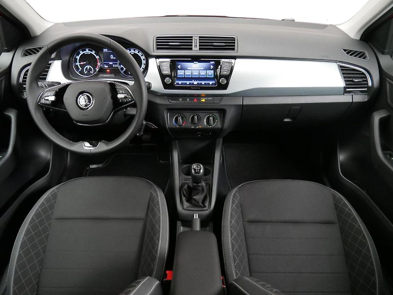 Škoda Fabia - fotka 5 z 28