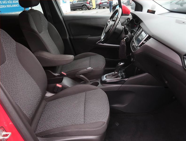 Opel Crossland X (2019) 1.2 Turbo, Automat, Serv.kniha - fotka 9 z 19