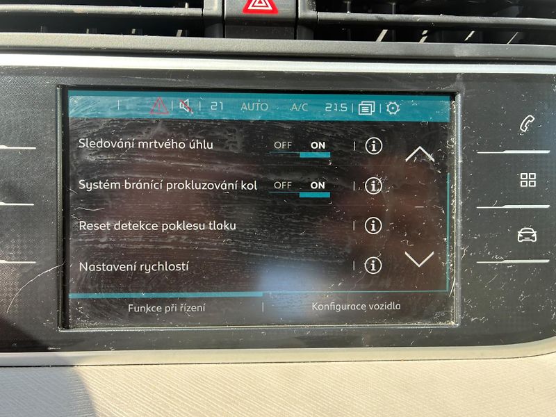 Citroën C4 Picasso (2017) 1.6HDi,88KW,MASÁŽ, BLIS, 1.MAJ - fotka 14 z 35