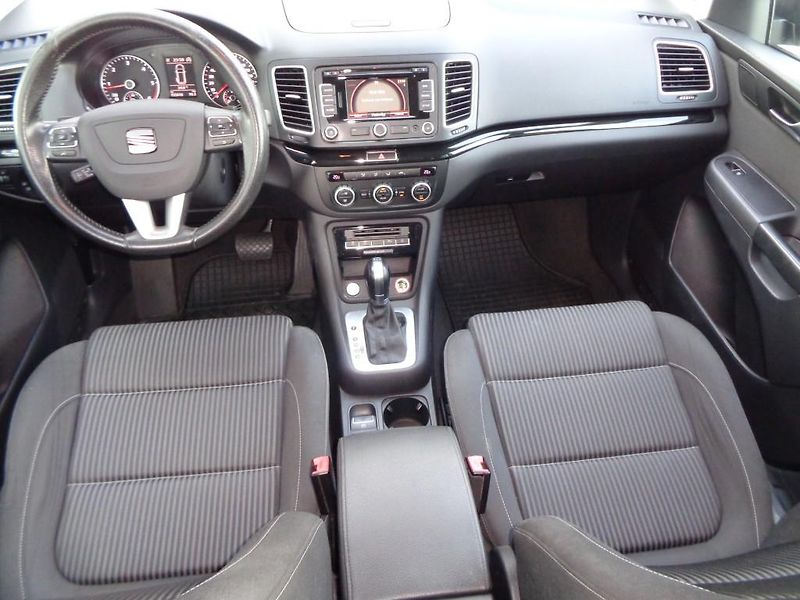 Seat Alhambra 2.0 TDI DSG STYLE  7 MÍST 103 - fotka 12 z 28