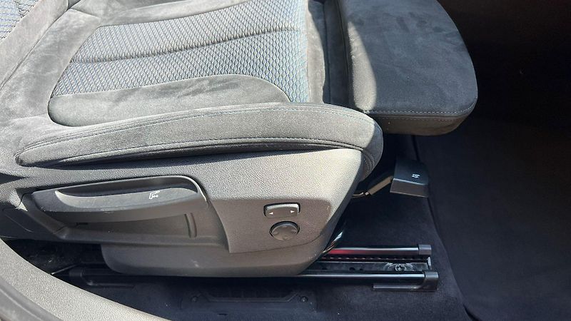 BMW X1 (2018) XDrive 20d,M Sportpaket,LED - fotka 25 z 32