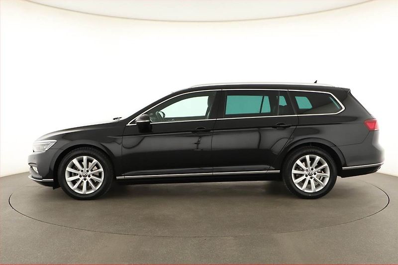Volkswagen Passat (2020) 2.0 TDI - fotka 3 z 20
